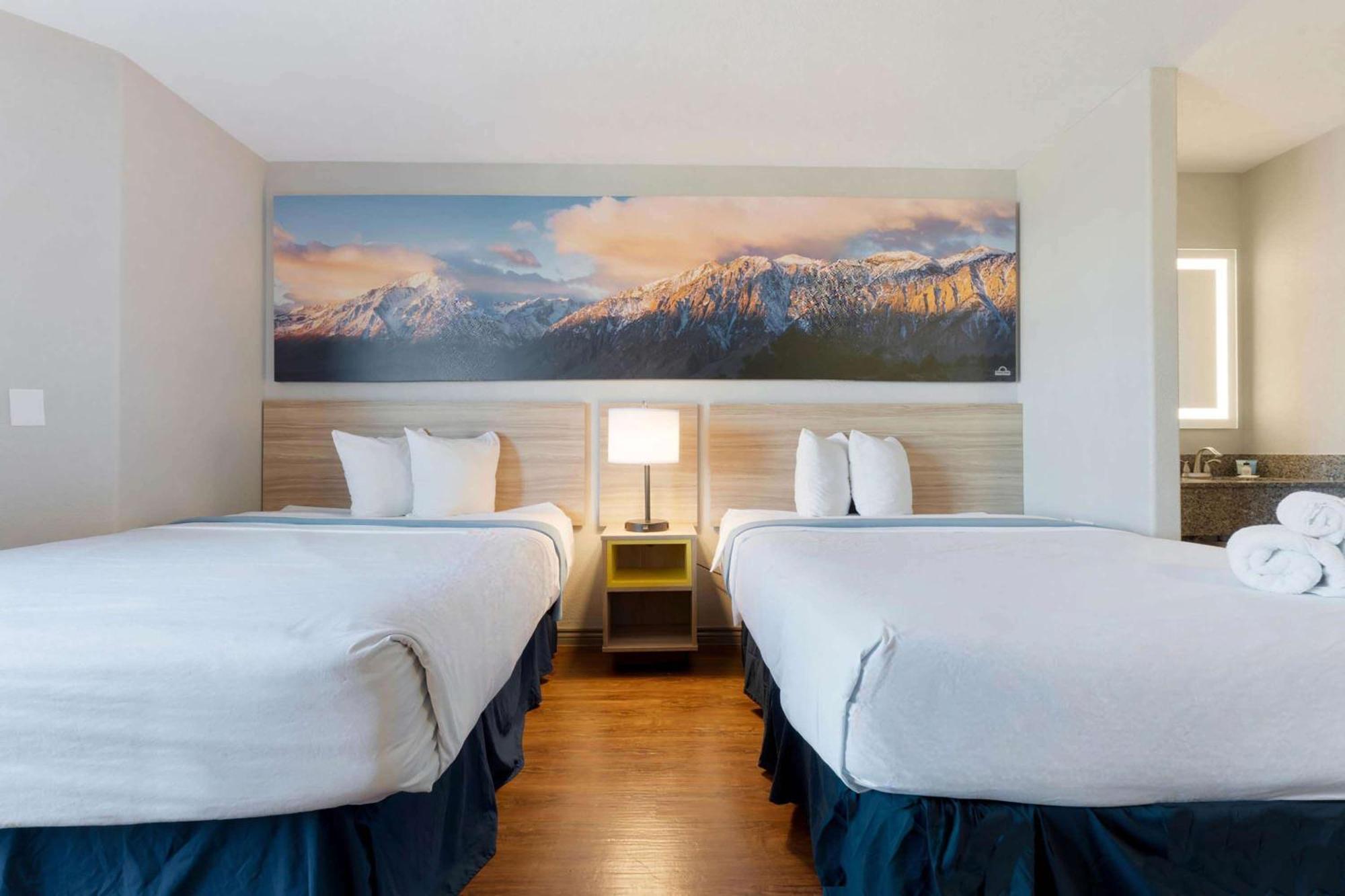 Days Inn By Wyndham Thornton Kültér fotó